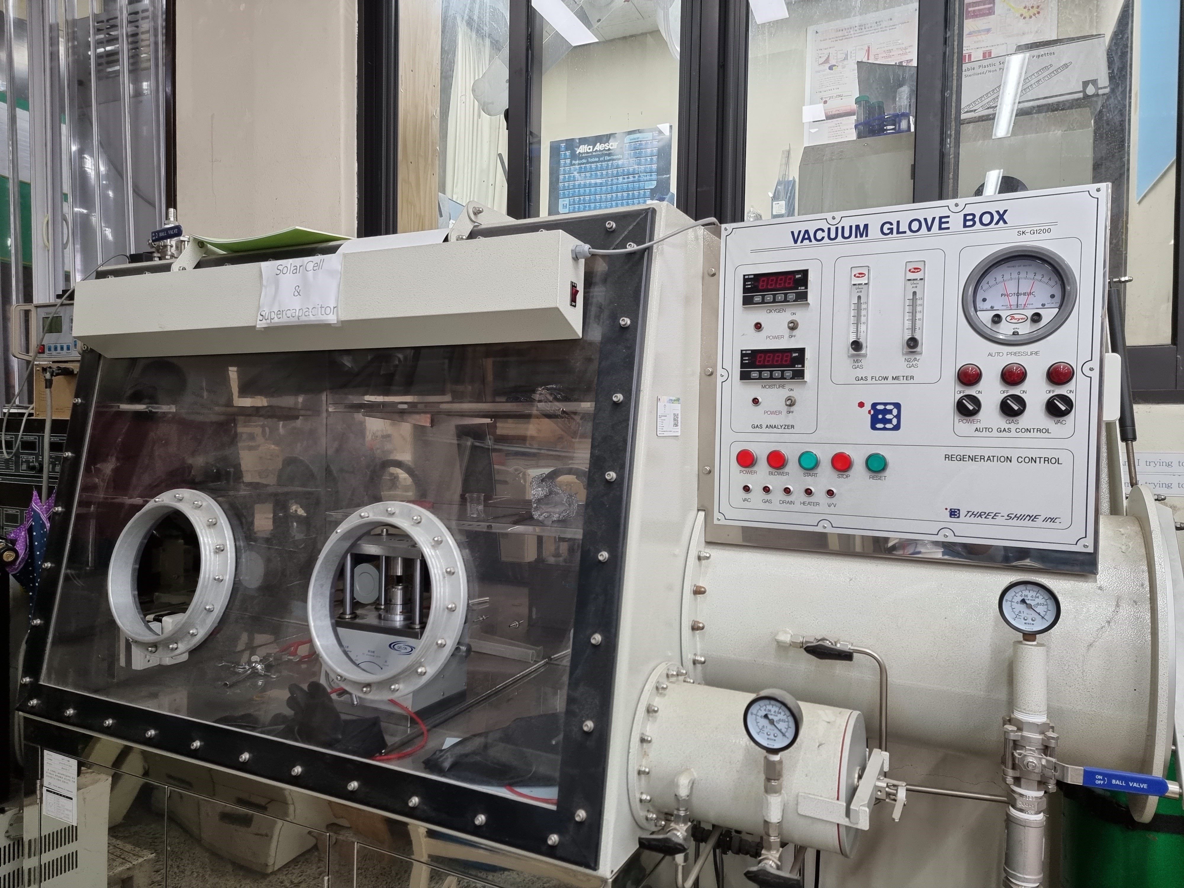 Vacuum Glove Box 사진